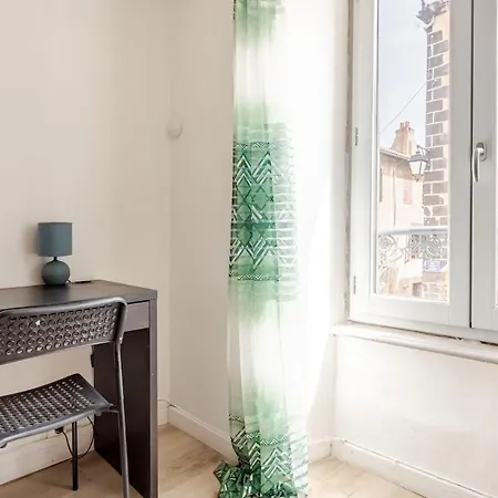 2 Cosy Proche Centre Apartment